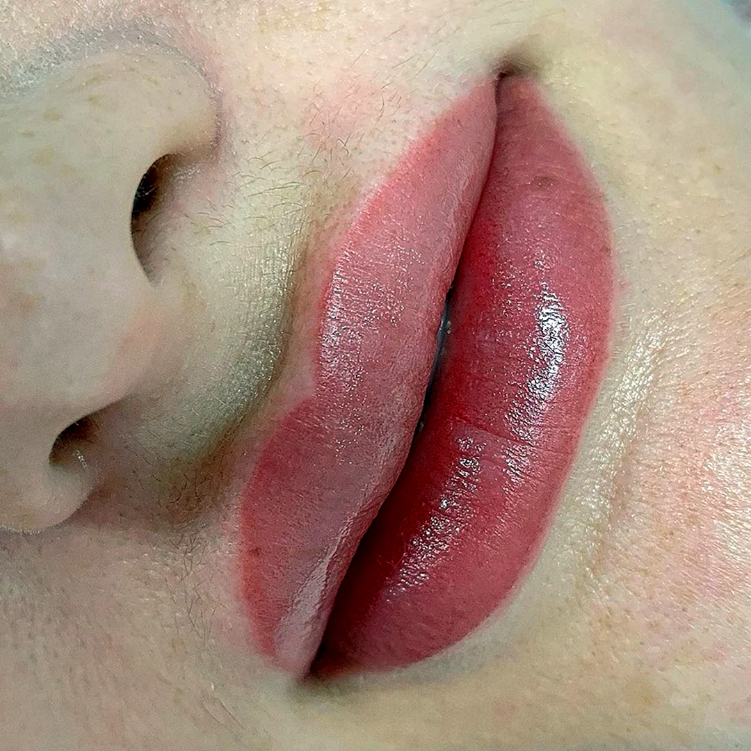Перманент губ нюдовый