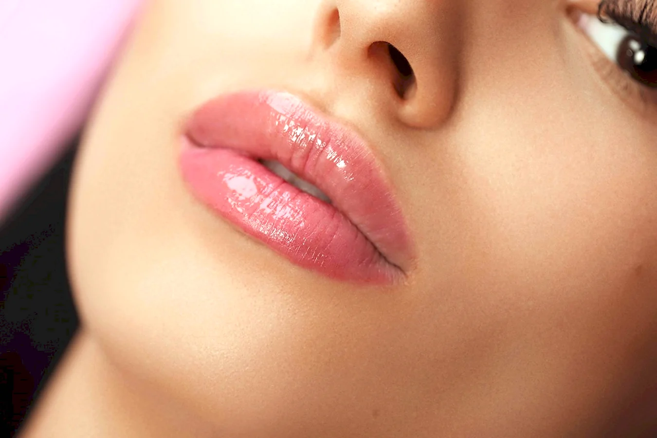 Перманент макияж губ акварель