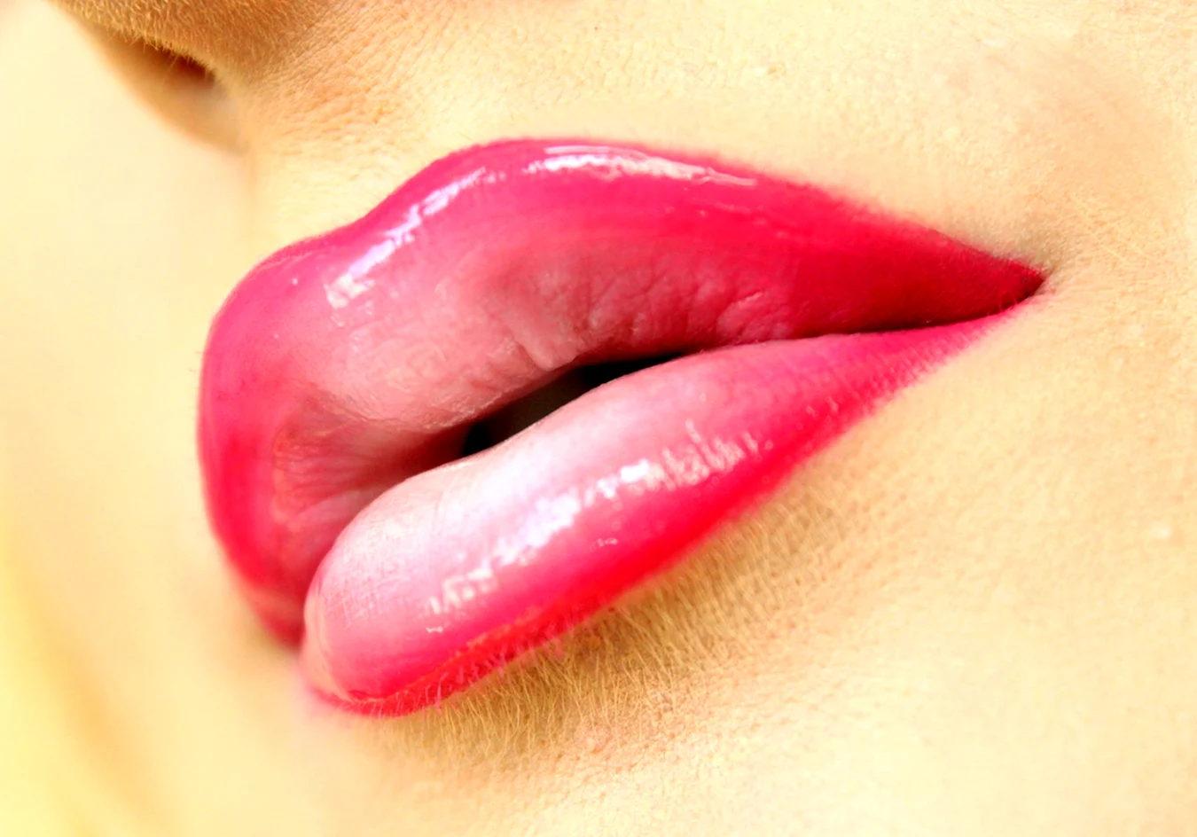 Перманентный макияж губ омбре