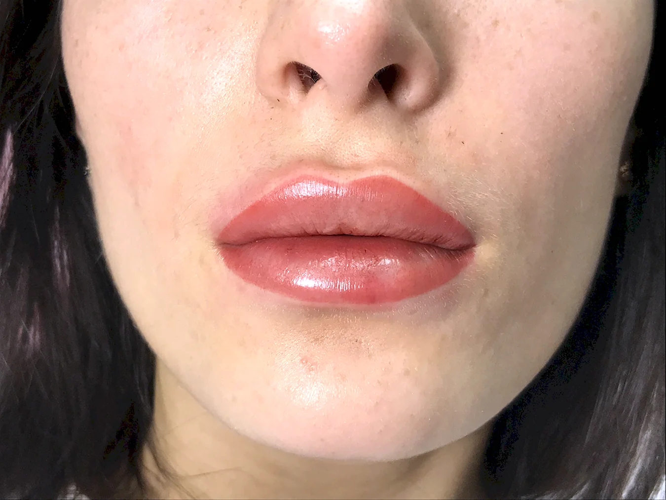 Перманентный макияж губ цвет вишня