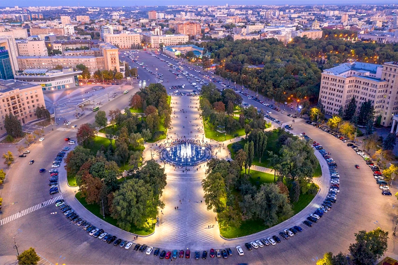 Площадь свободы Харьков 2020