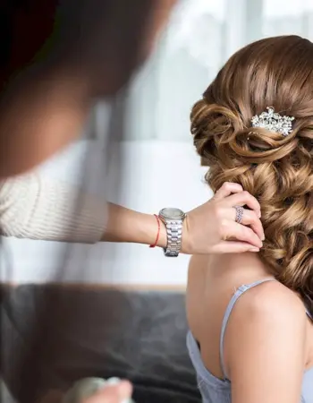 Прическа Греческая коса на средние волосы фото со всех сторон