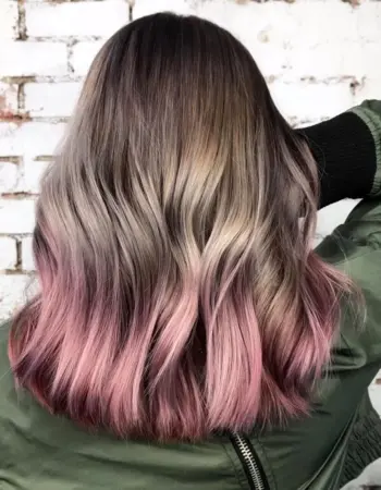 Розовое омбре на русые волосы