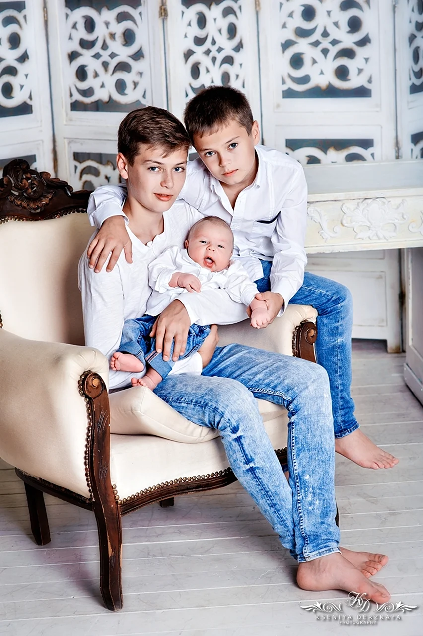 Семейная фотосессия в джинсовом стиле