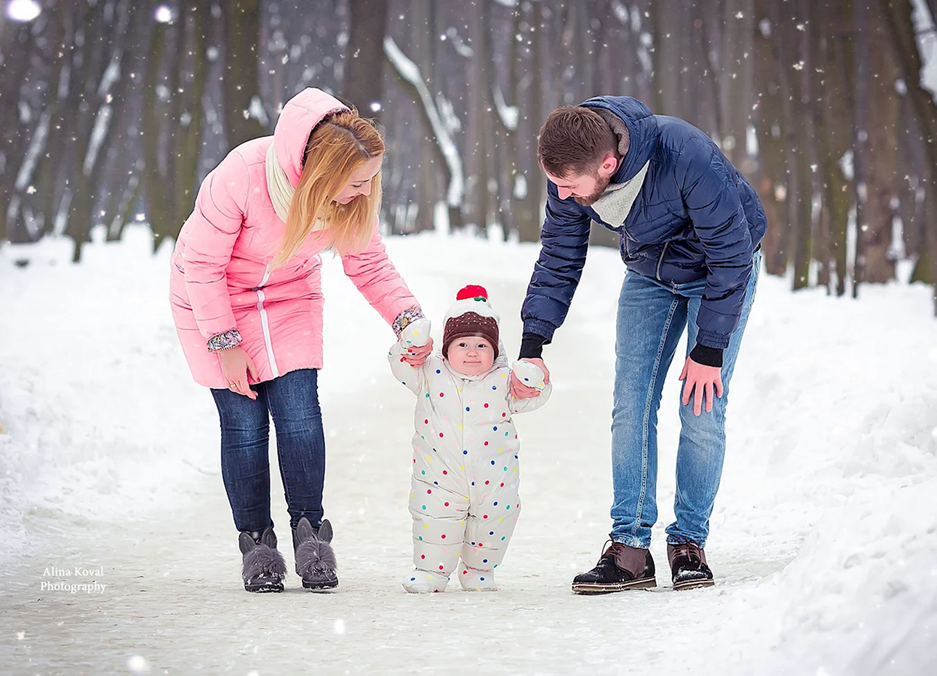 Семейная фотосессия зимой на улице
