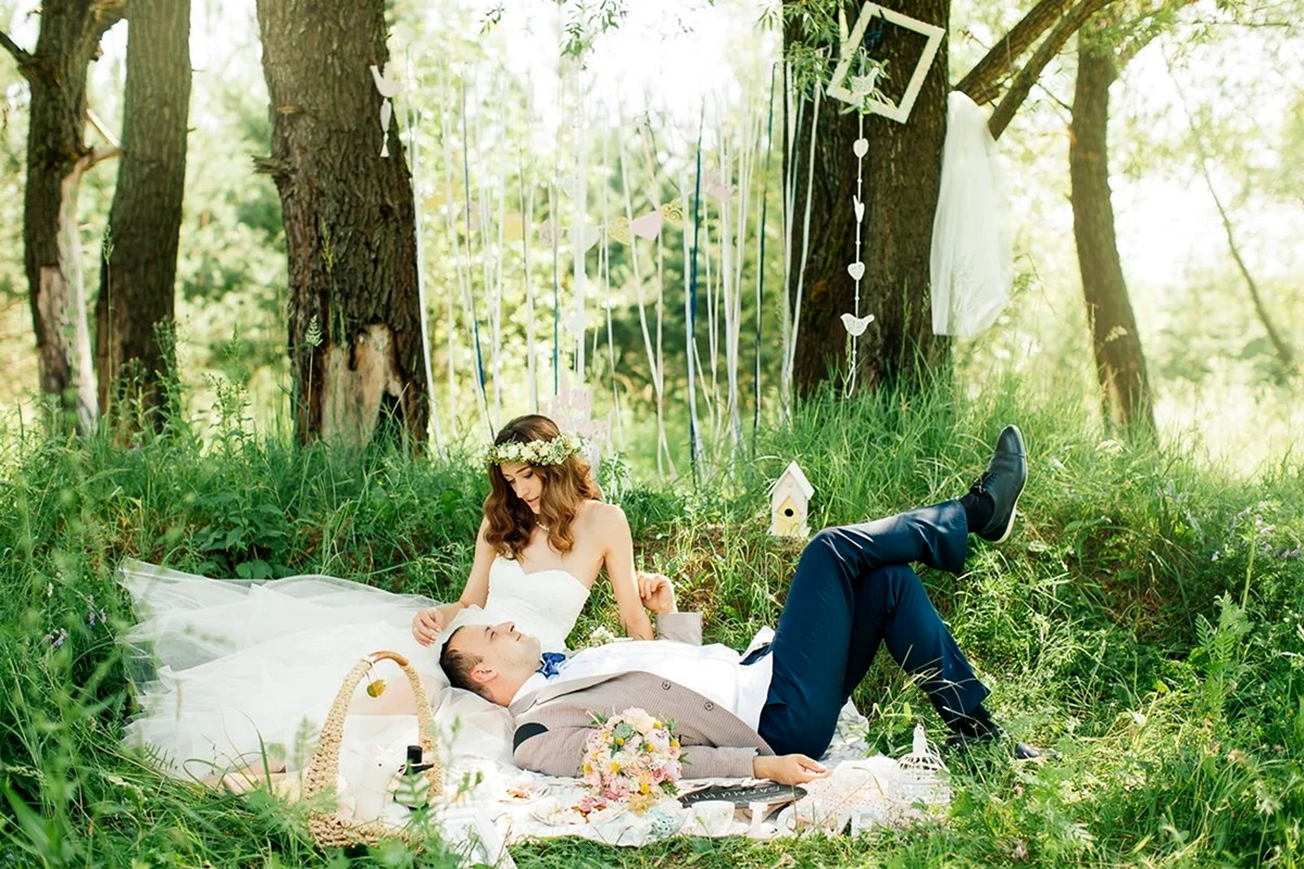 Свадебная фотосессия пикник на природе