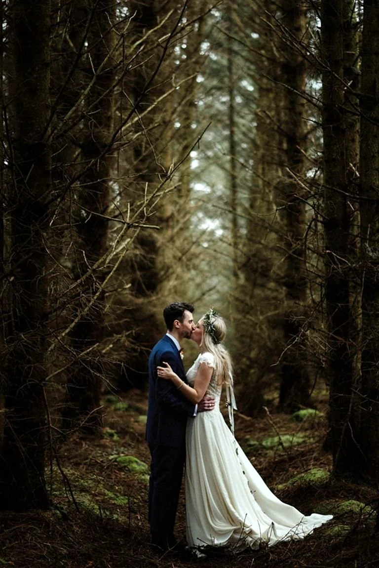 Свадебная фотосессия в лесу
