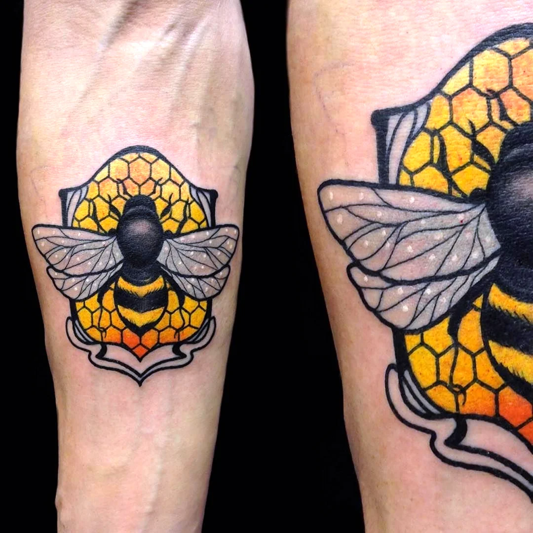 Тату пчела Bee Happy