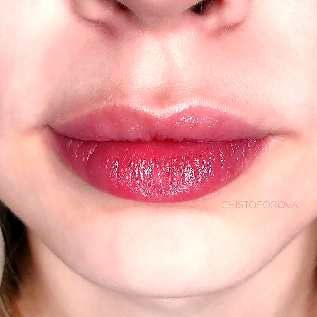 Татуаж губ эффект зацелованных губ