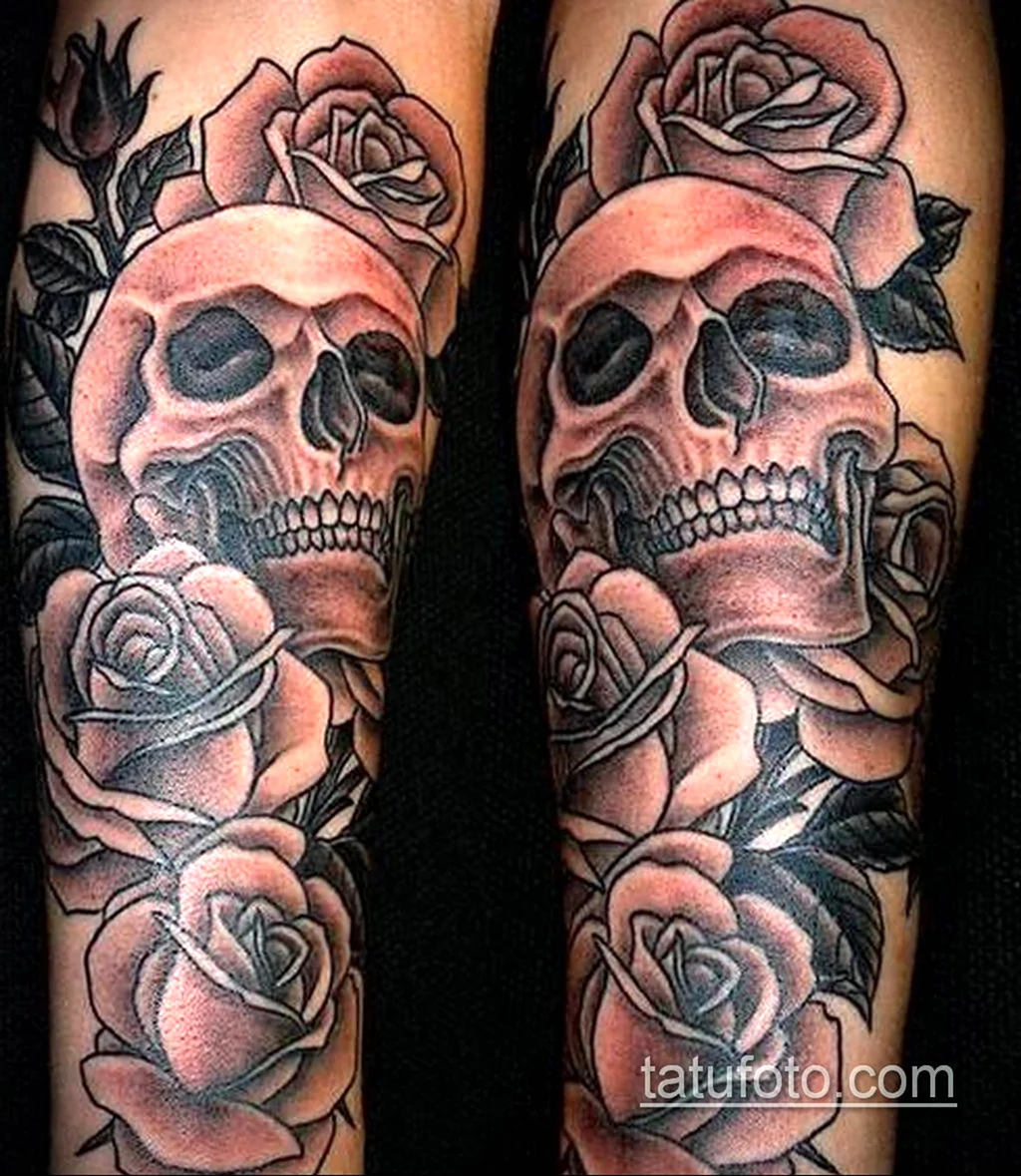 Татуировка череп с розой