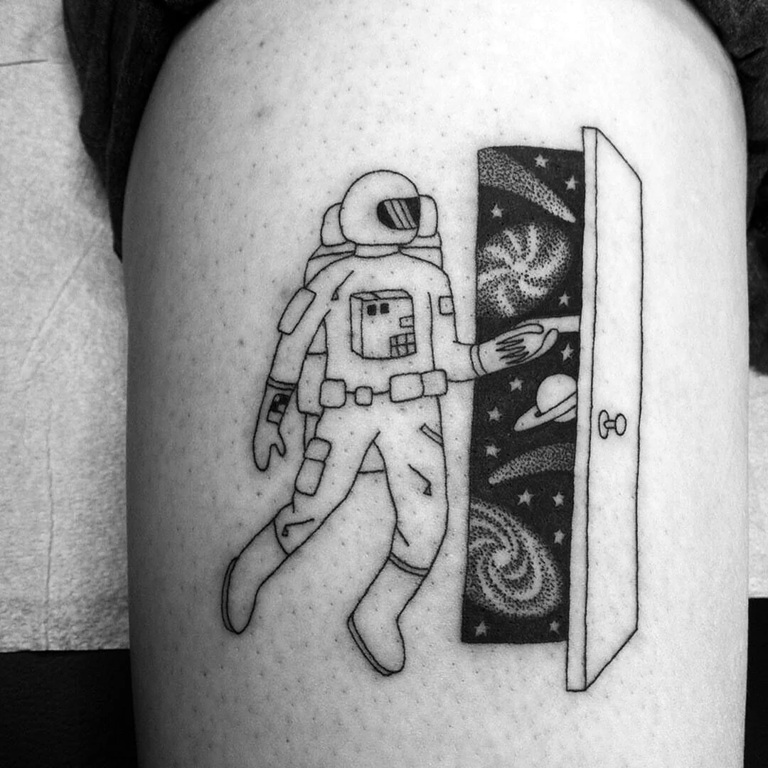 Татуировка маленький космонавт