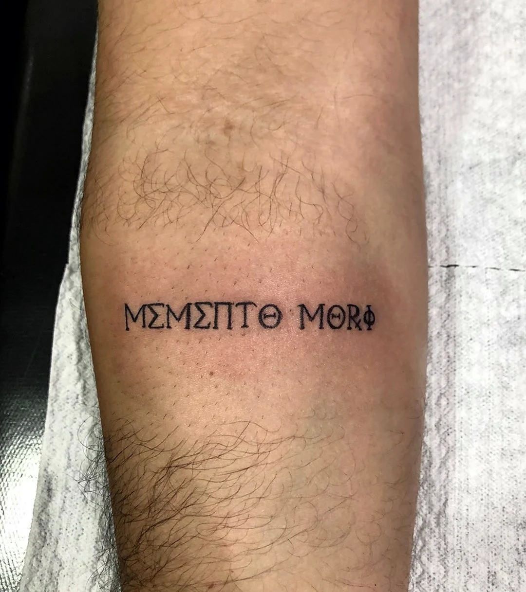 Татуировка Memento Mori