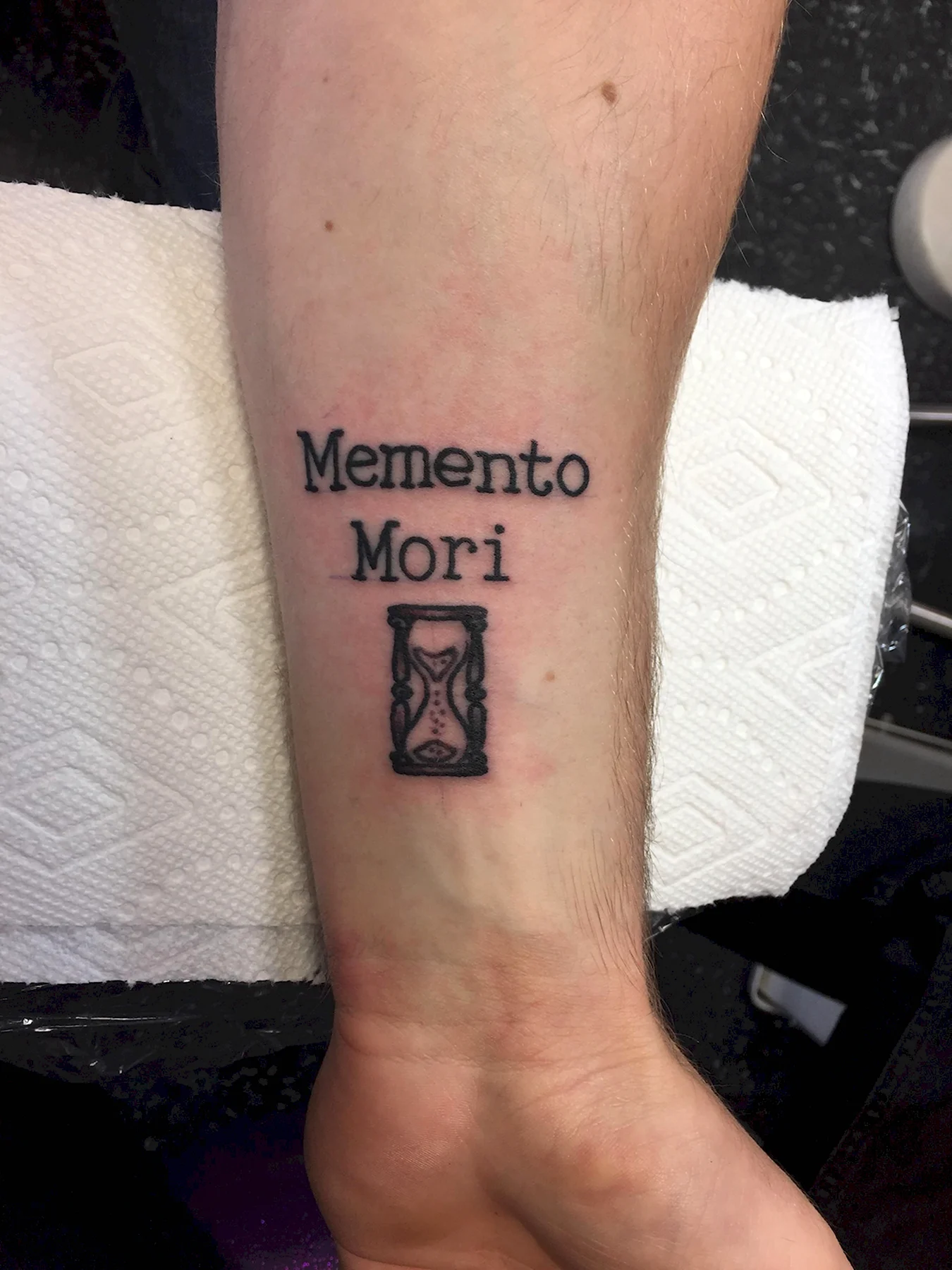 Татуировка на руке меминтомори