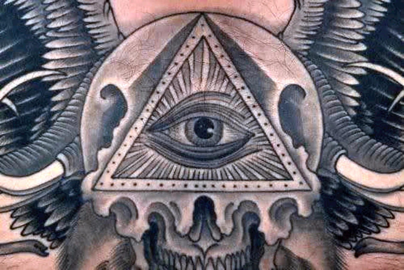 Татуировка Всевидящее око
