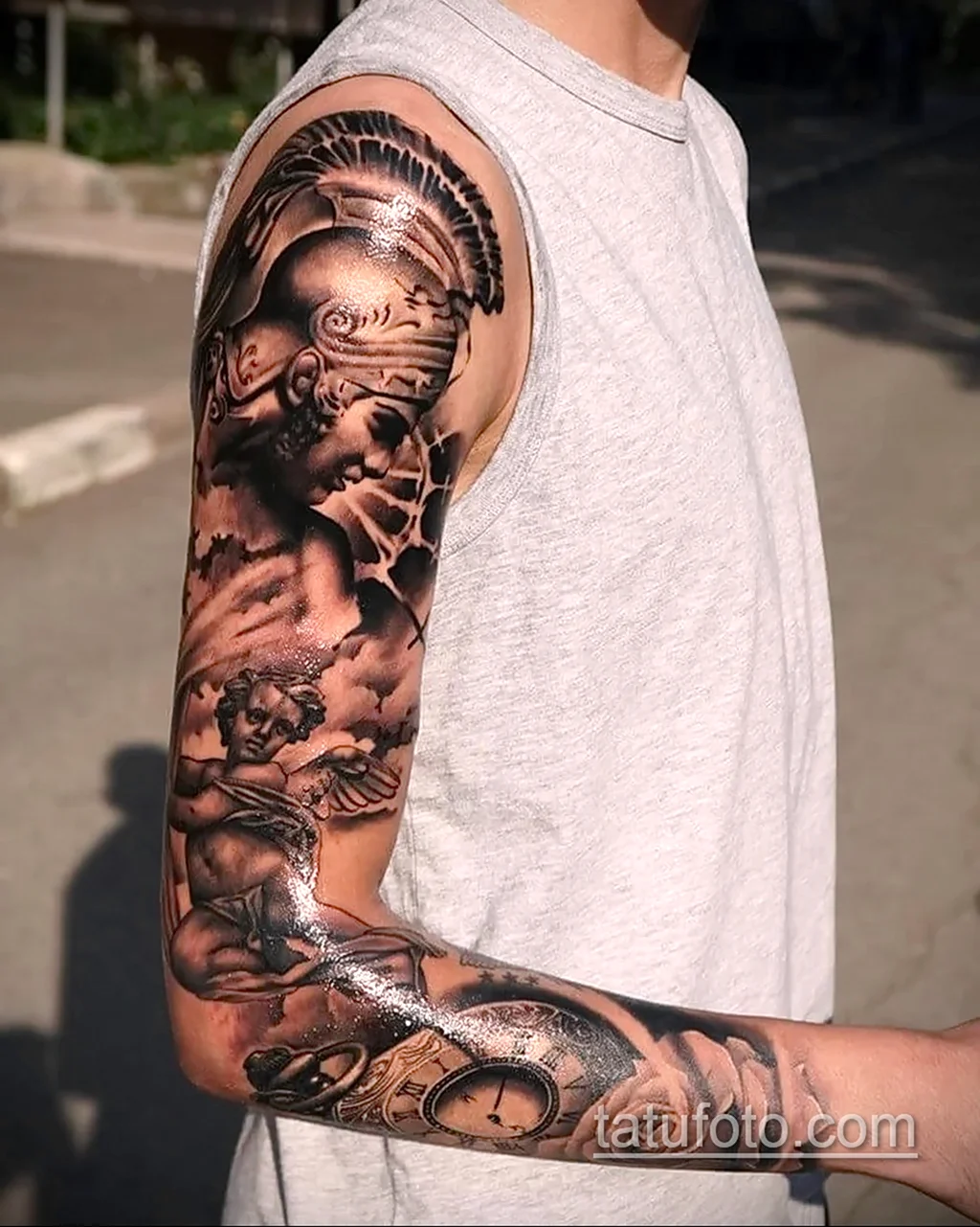 Татуировки мужские на плече