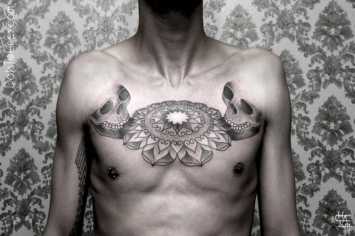 Татуировки на грудине мужские