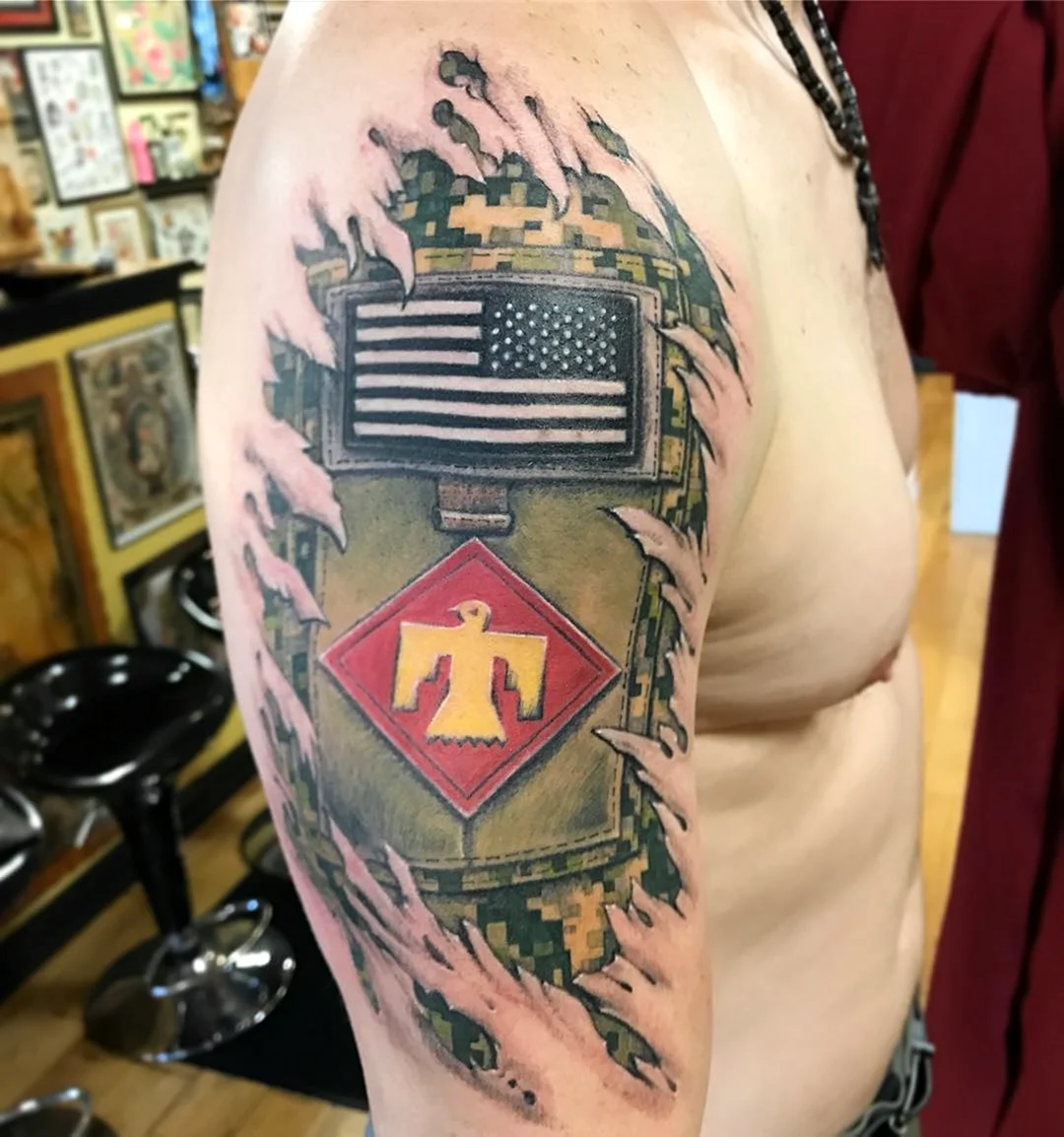 Татуировки на военную тематику