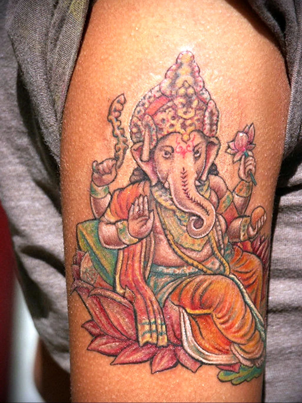 Татуировки в индийском стиле