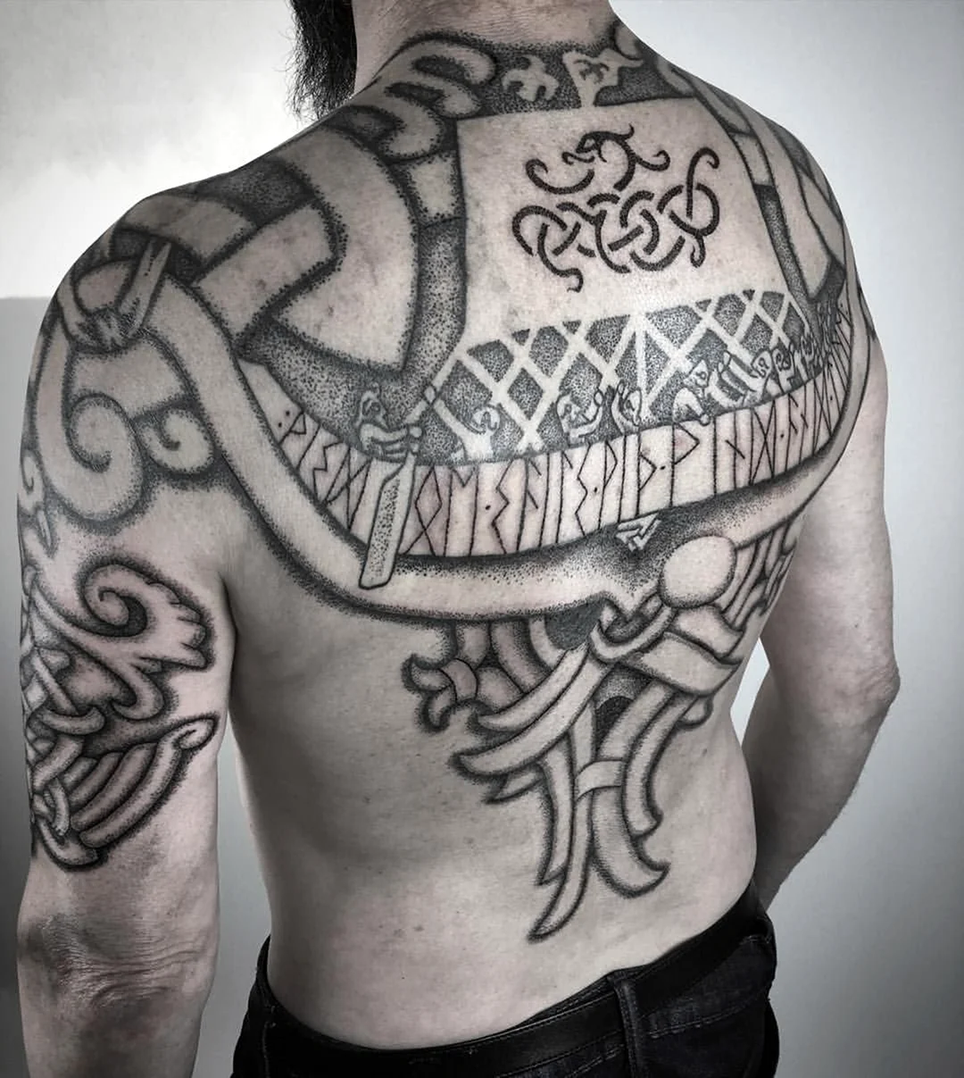 Татуировки в стиле викингов