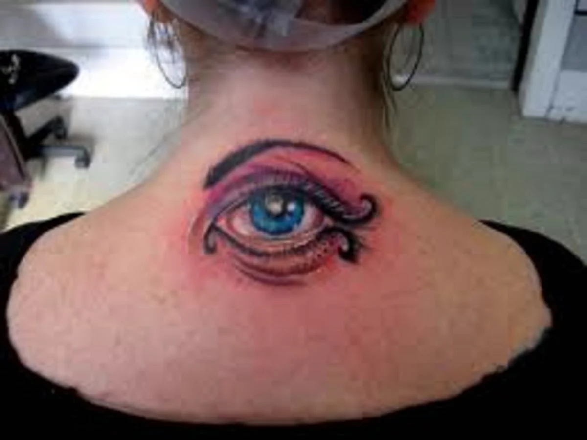 Татуировки вокруг глаз