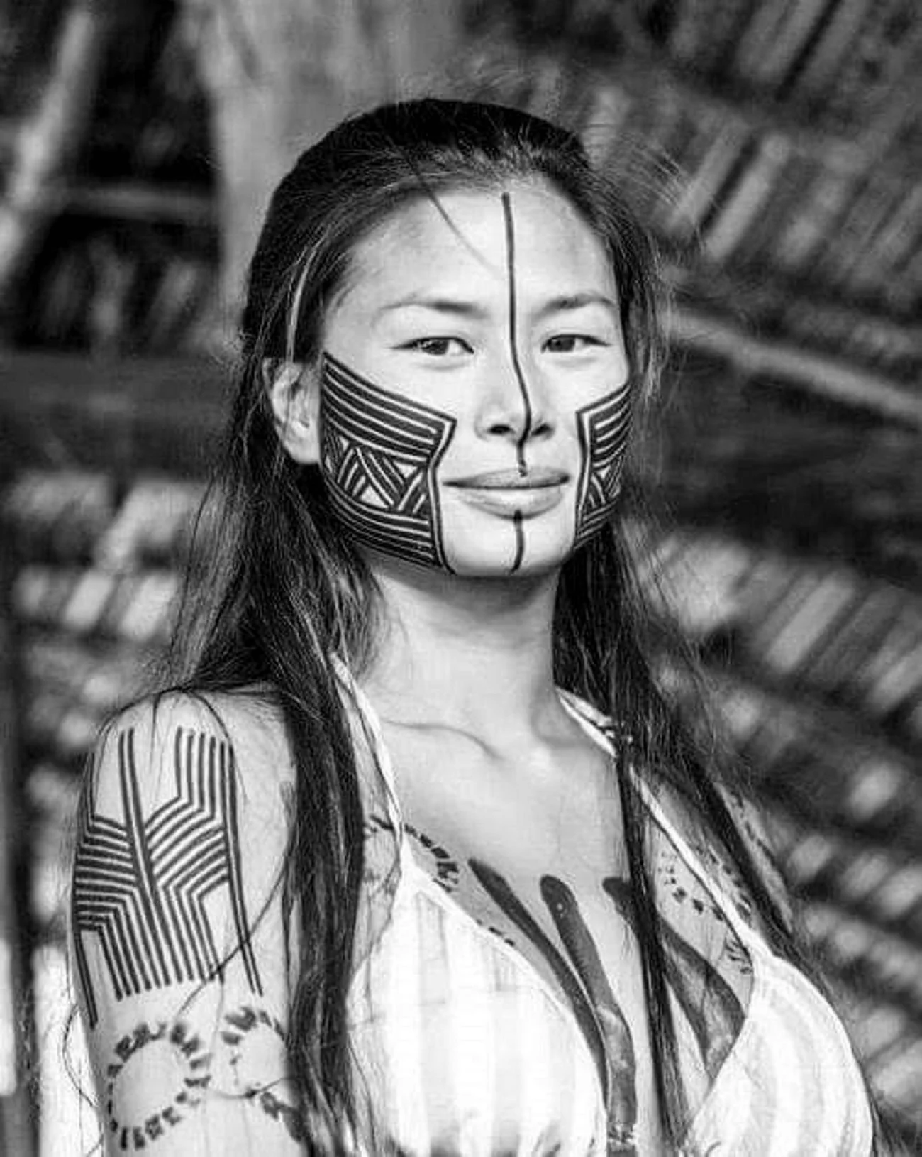 Татуировки женщин племени Майори