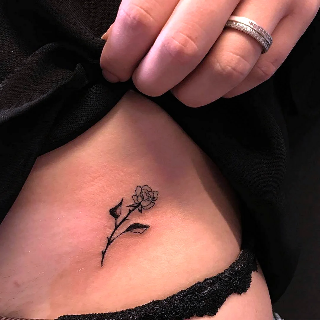 Татуировки женские небольшие