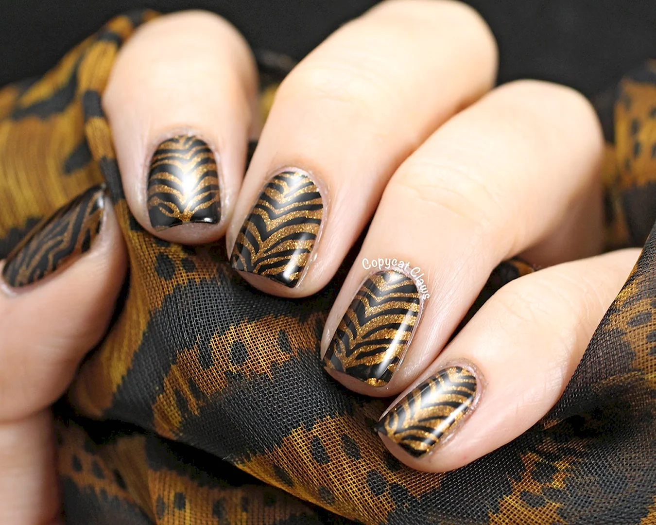 Тигровые ногти
