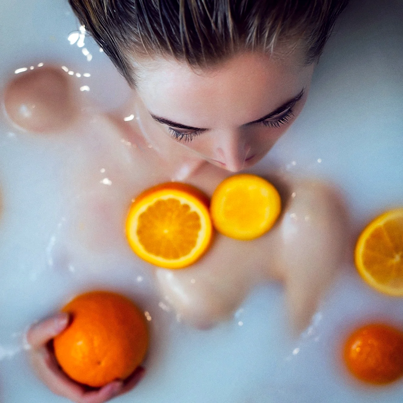 Ванна с апельсинами
