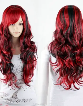 Волосы с красными прядями
