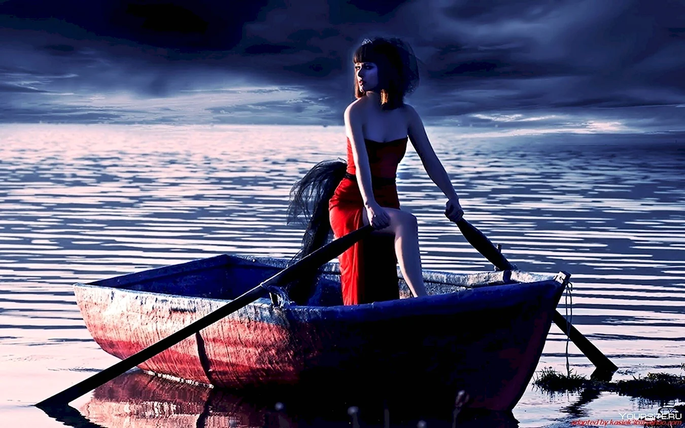 Женщина в лодке